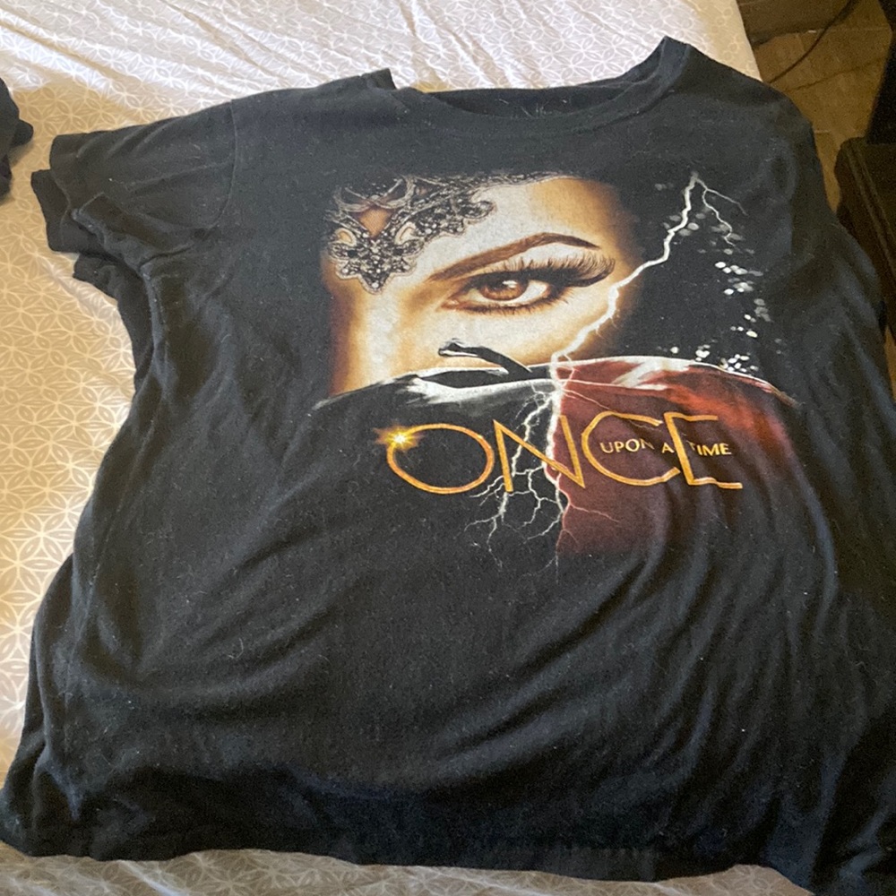 2 for $15 T-Shirt Bundle Hot Topic Once Upon a Time & Hunger Games